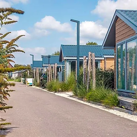 Europarcs De Kraaijenbergse Plassen Hotel 3*
