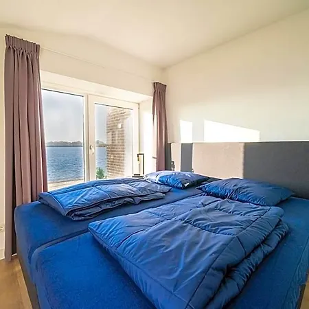 Europarcs De Kraaijenbergse Plassen 3*
