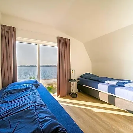 Europarcs De Kraaijenbergse Plassen Hotel